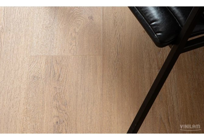 Кварц-винил Дуб Гранада (1227*232*2,5 мм) — купить в Дзержинске