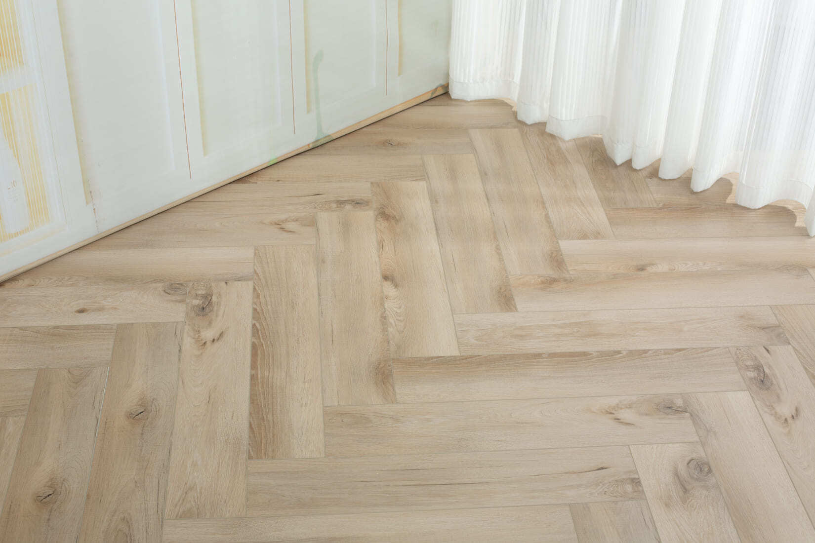 Плитка SPC "OneFloor" 3009 А,В  ЁЛКА (640*128*4 мм) — купить в Дзержинске