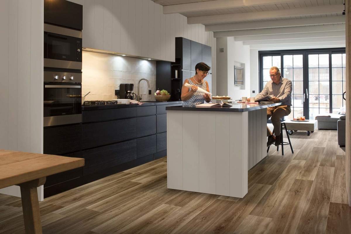 Замковая ПВХ плитка "Berry Alloc" Pureclick 55 LIME OAK 966D (204*1326*5 мм) — купить в Дзержинске