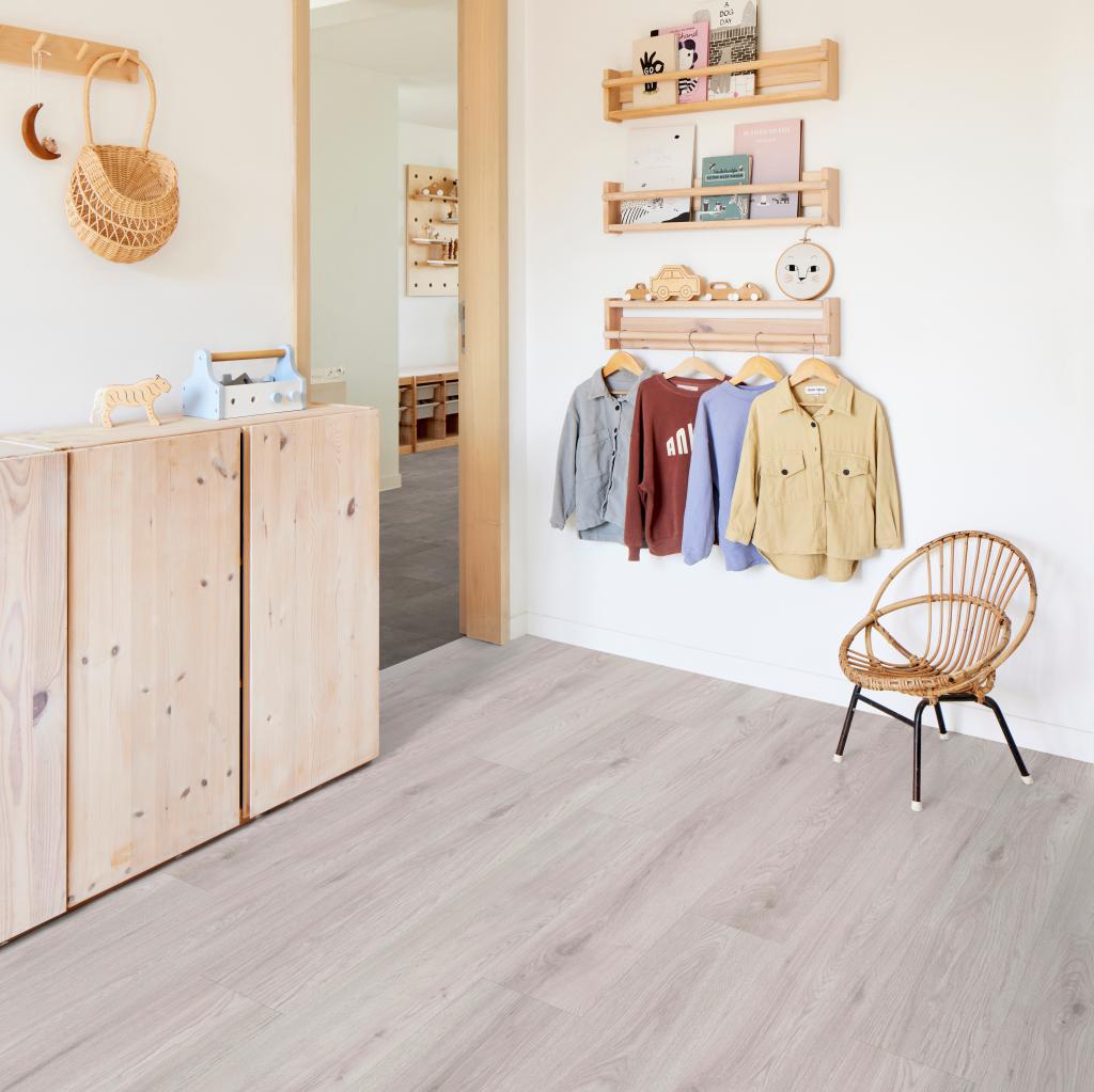 SPC ламинат "Adelar" Eterna Easy 05221 Chapman Oak (1220*181*5 мм) — купить в Дзержинске