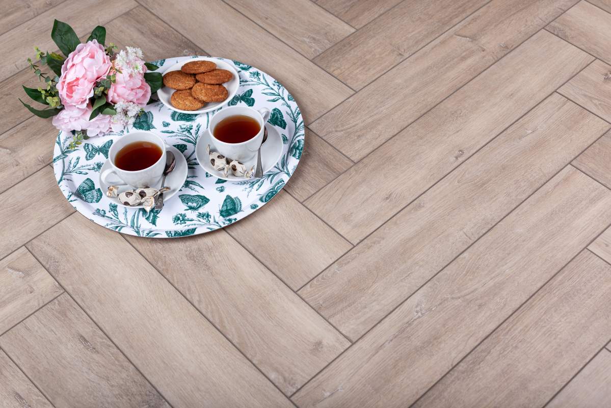 Замковая ПВХ плитка "Aberhof" Carmelita 0532 (615*123*5 мм) — купить в Дзержинске