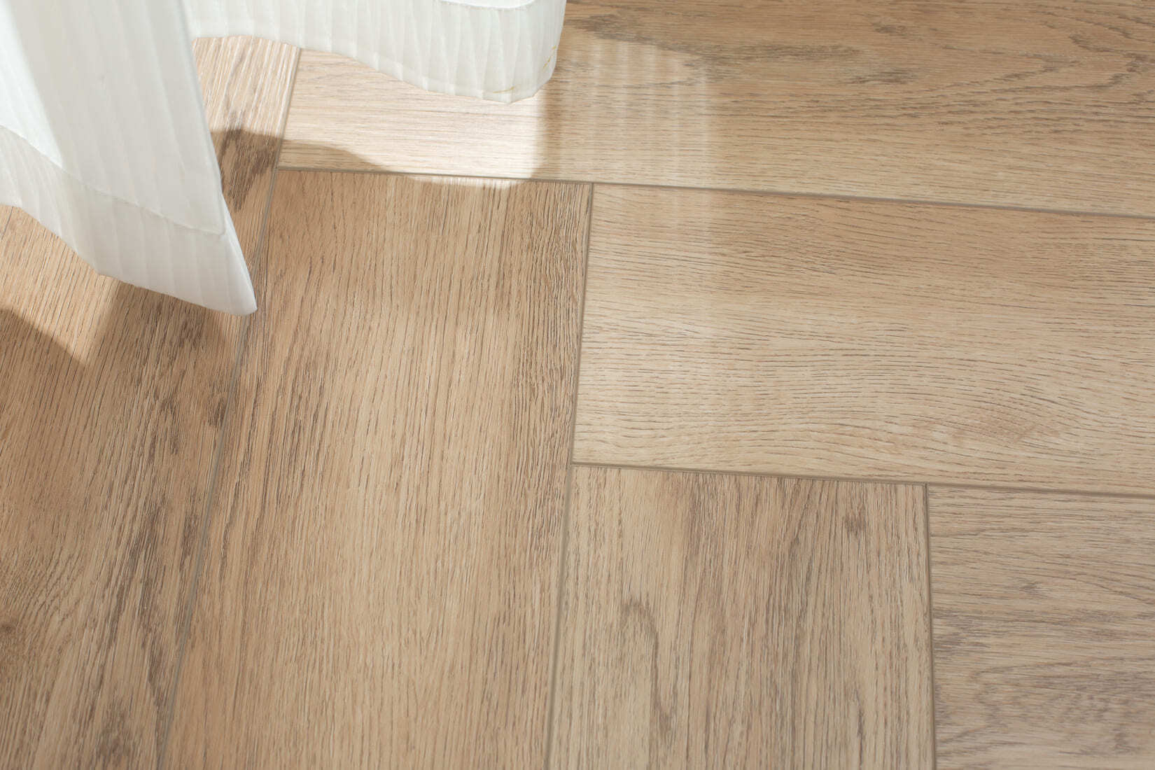 Плитка SPC "OneFloor" 3028 А,В  ЁЛКА (640*128*4 мм) — купить в Дзержинске